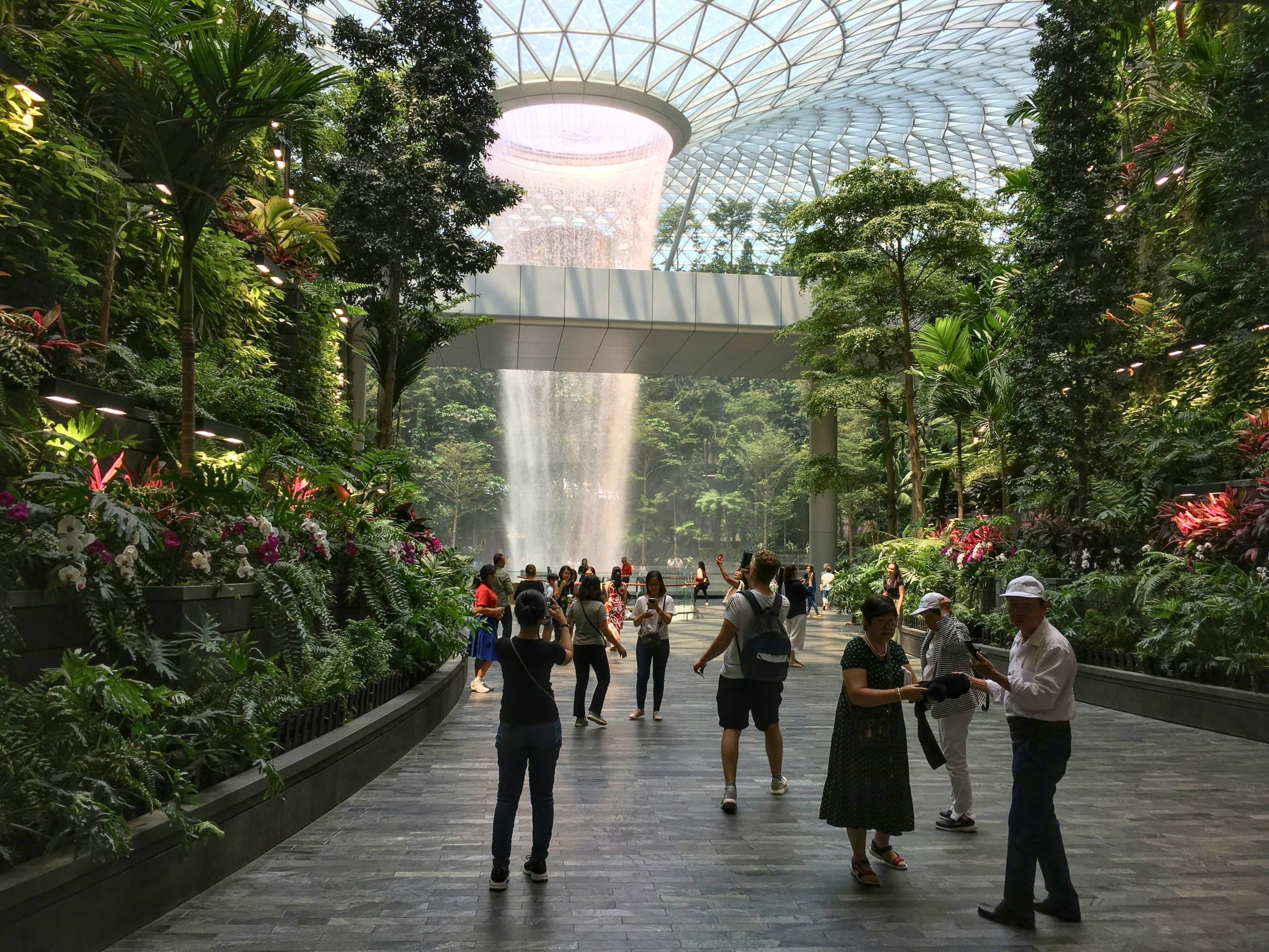 Картинка к новости «Сингапур начинает строительство нового грандиозного терминала в аэропорту Чанги»