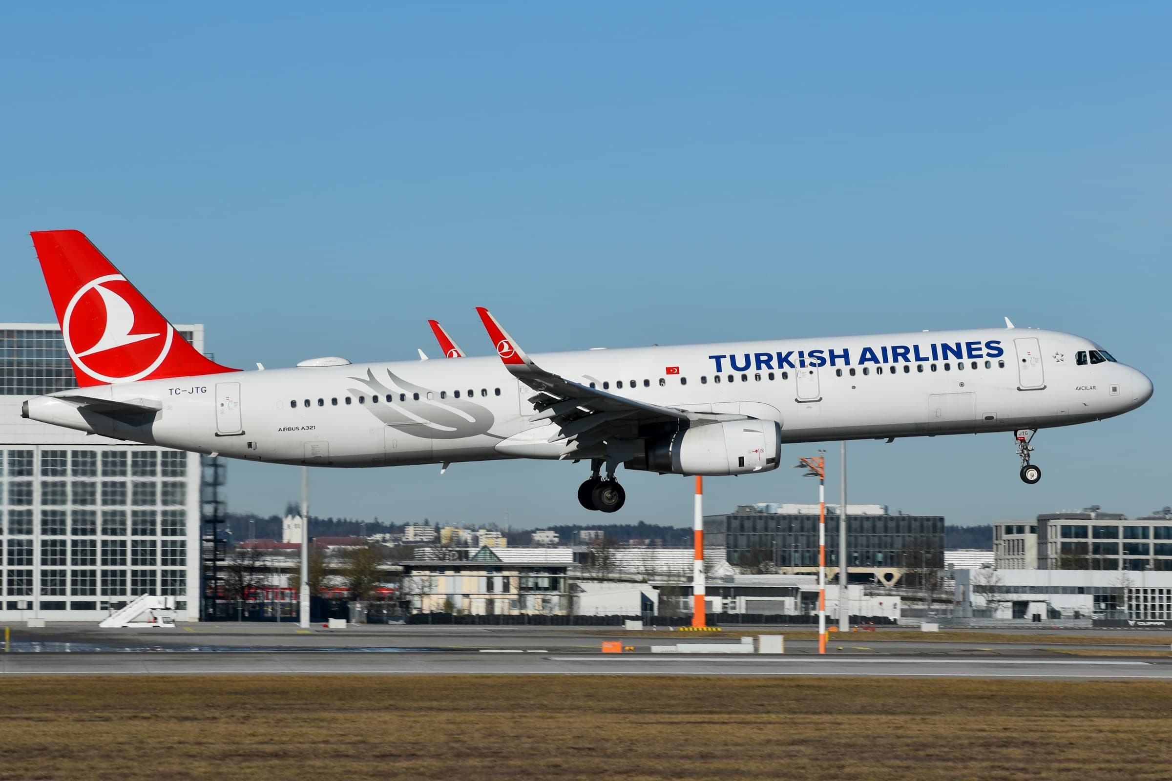 Картинка к новости «Turkish Airlines возобновила полёты в Дамаск после 13-летнего перерыва»